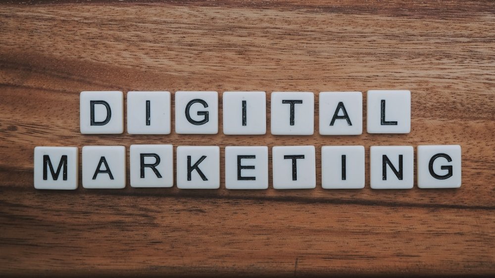 Пример advertising costs, digital marketing, price growth, marketing budget