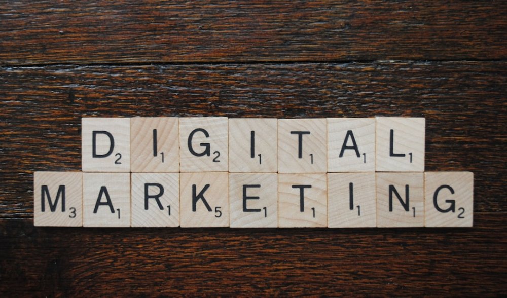 Пример digital marketing, online advertising, social media ads, marketing analytics